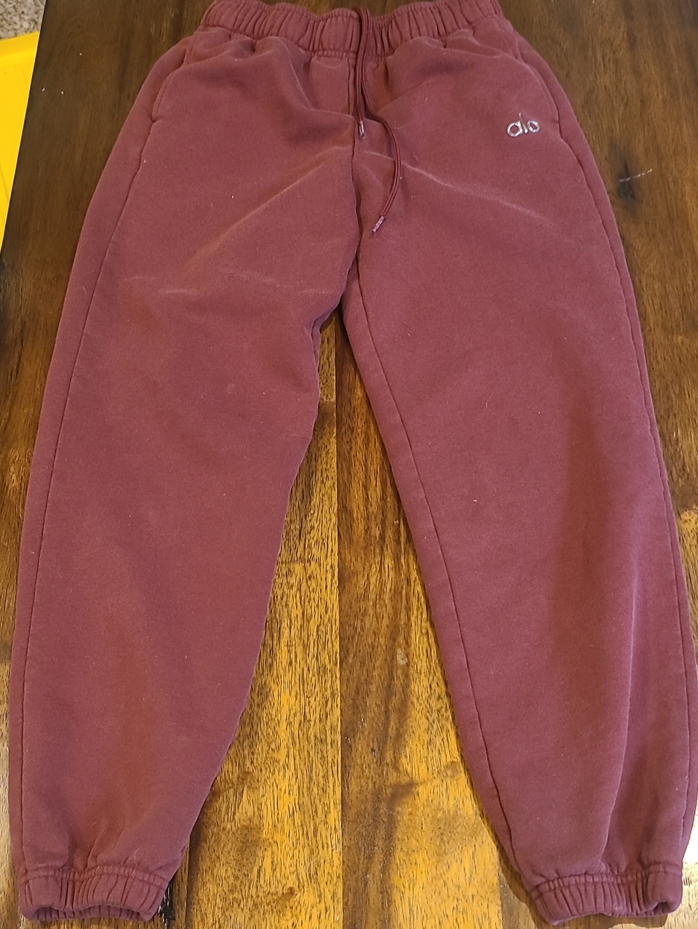 ALO Yoga Burgundy Drawstring Jogger Sweatpants